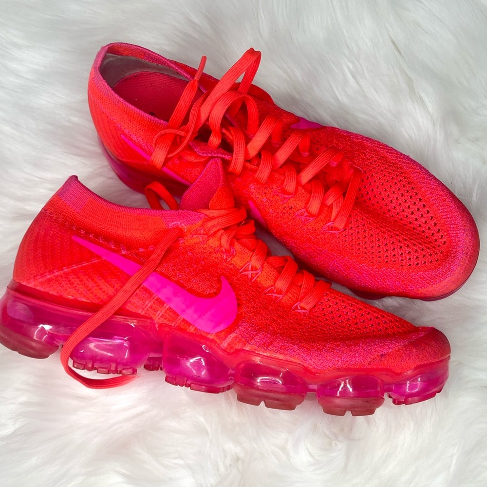 Pink Nike Vapormax